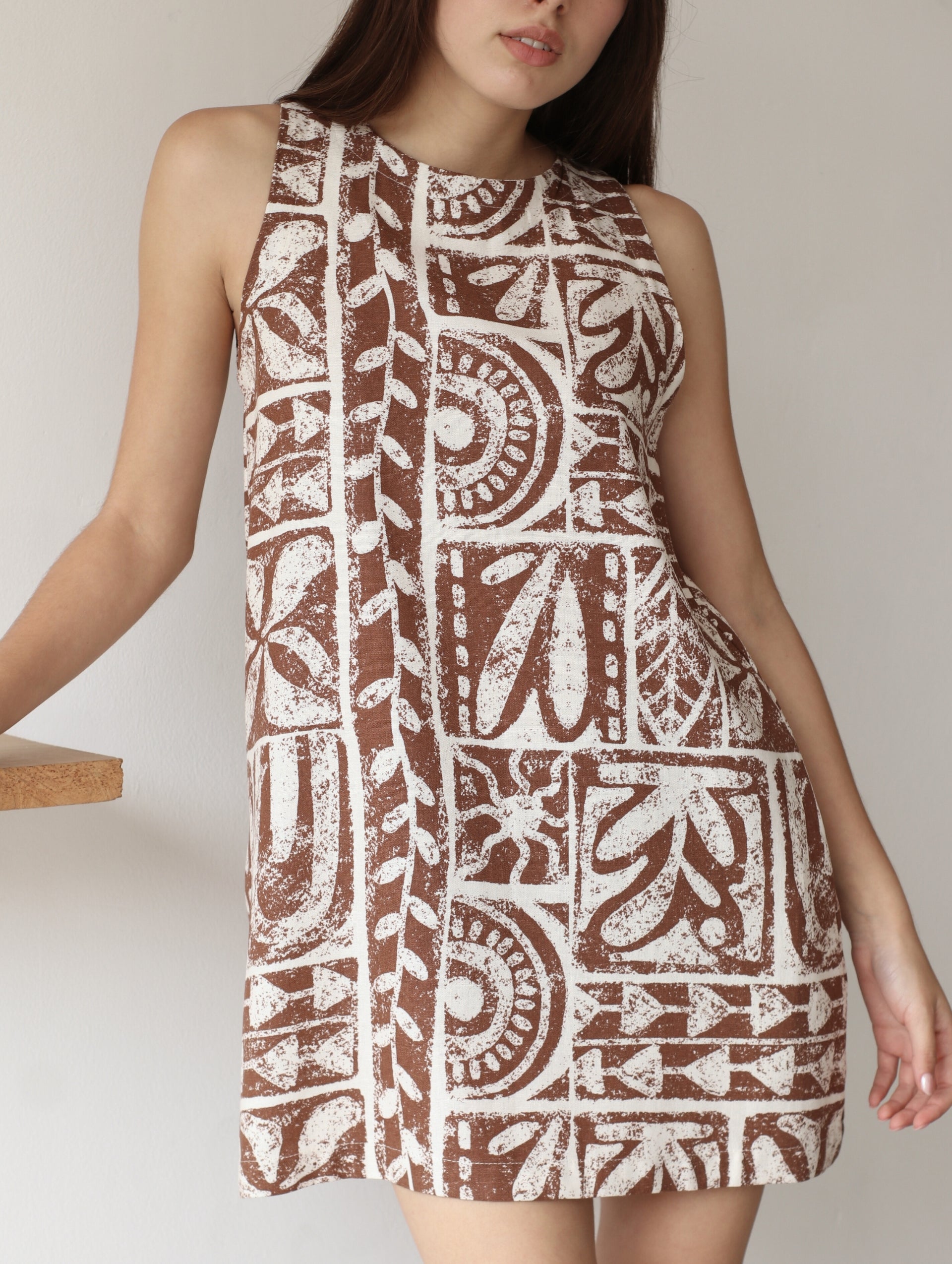 Vestido Lucrecia de Lino Chocolate