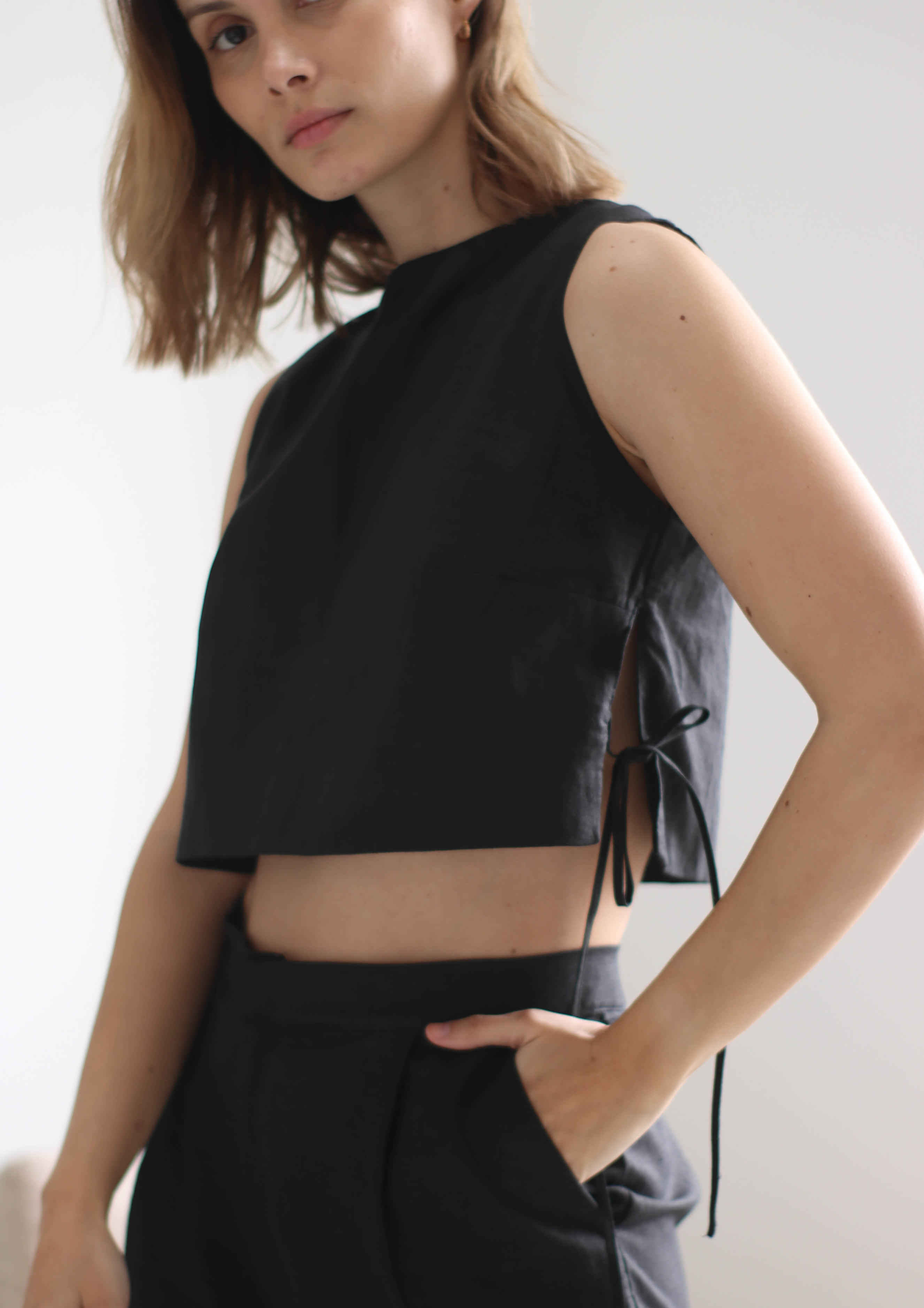 Blusa Romina de Lino Negra
