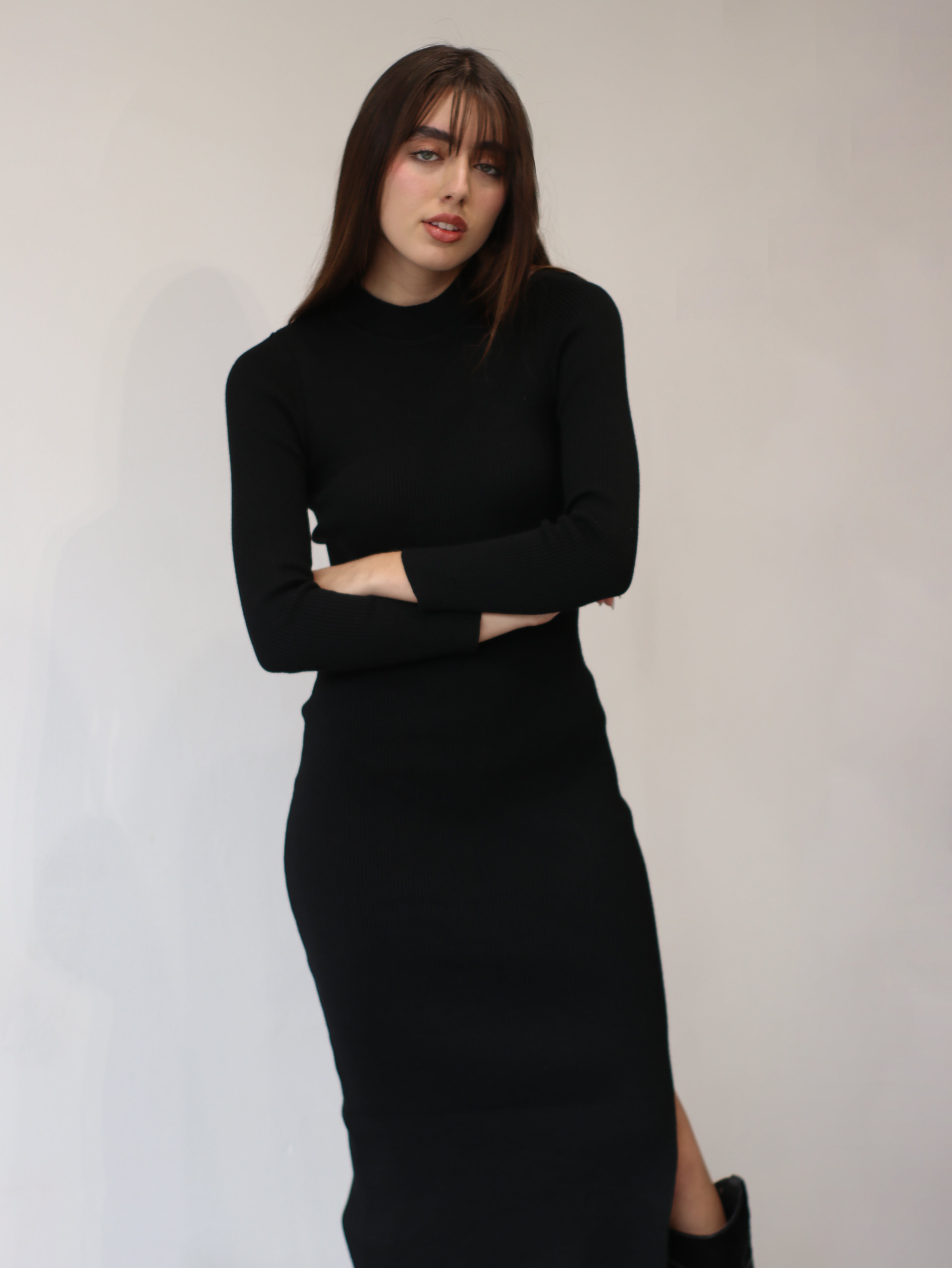 Vestido Robin Cuello Alto Negro