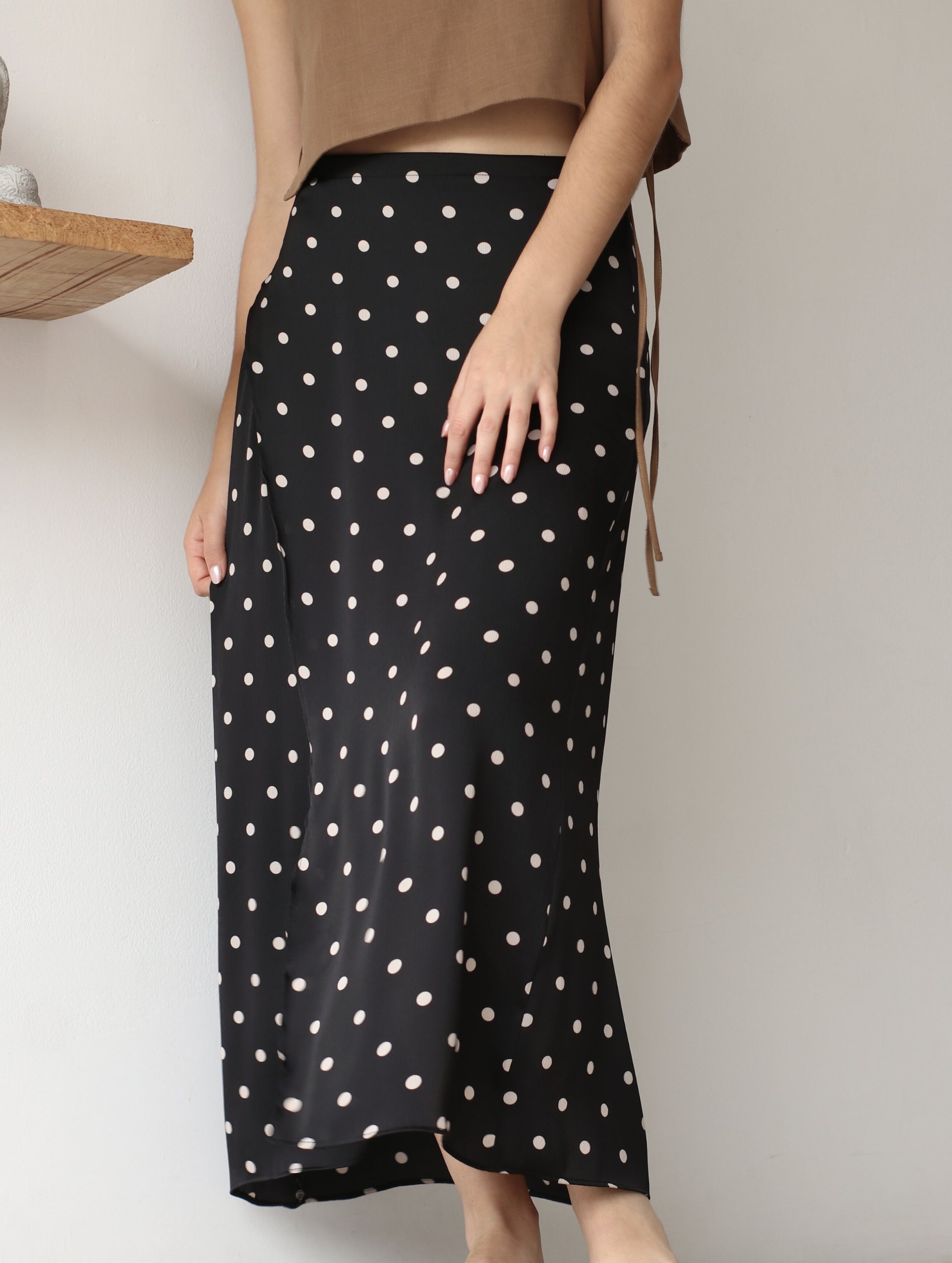 Falda Wrap Midi Lunares Negra