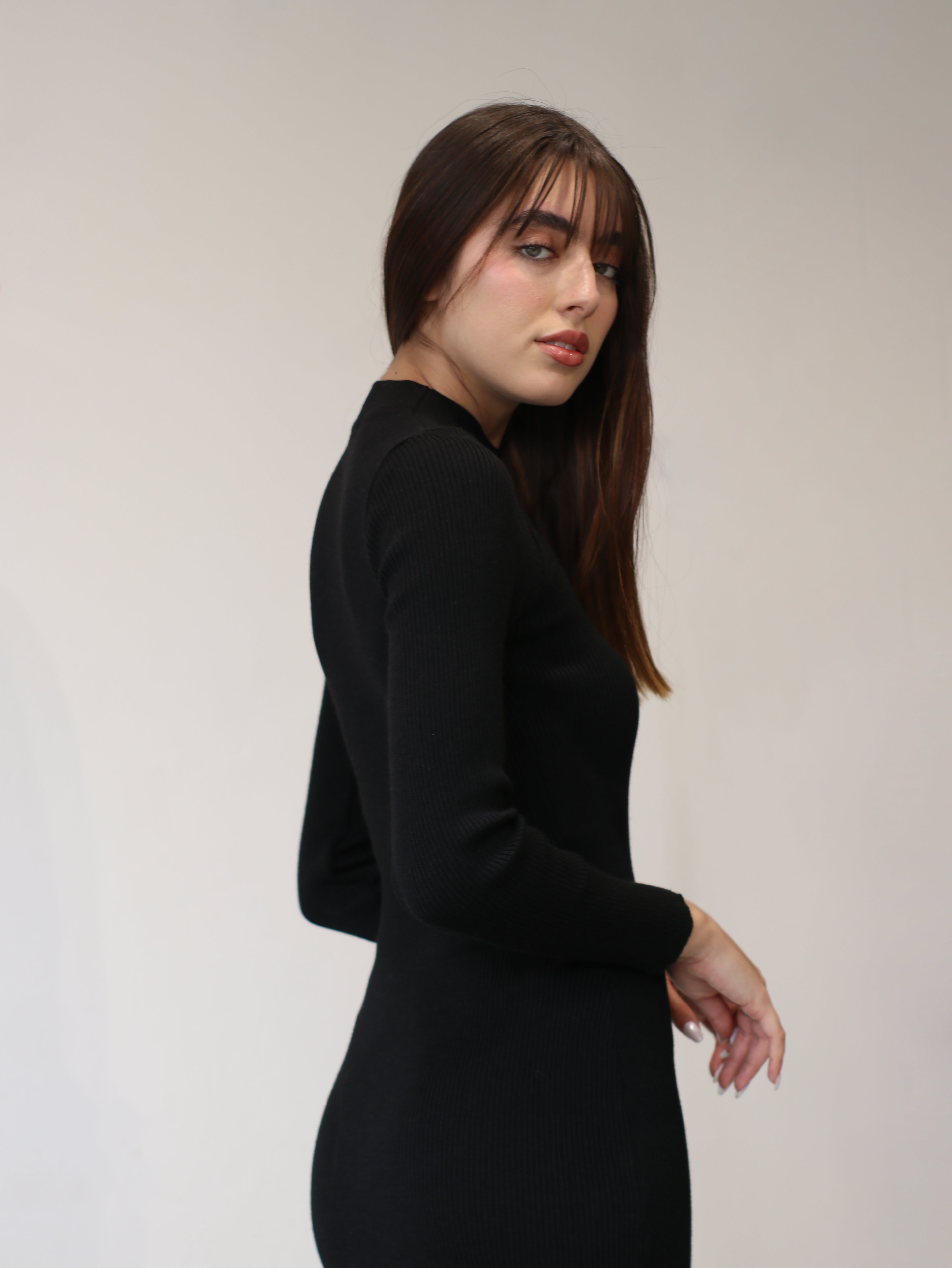 Vestido Robin Cuello Alto Negro