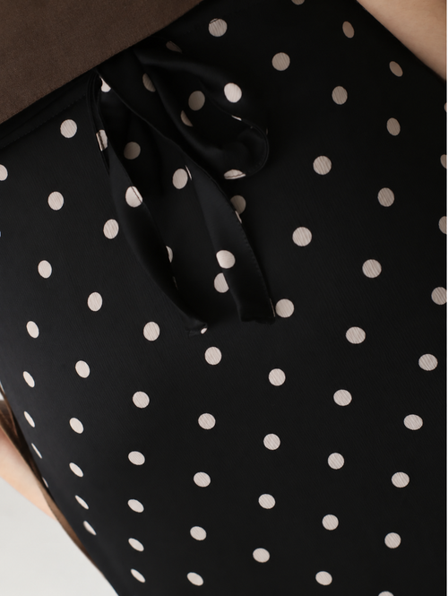 Falda Wrap Gasa Lunares Negra